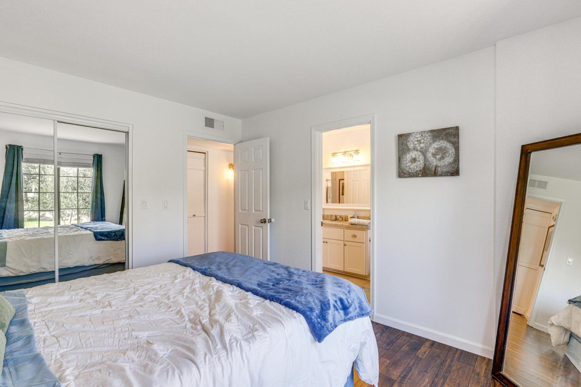 Quiet With Pool Access, Near Arizona Boardwalk Apartment Scottsdale